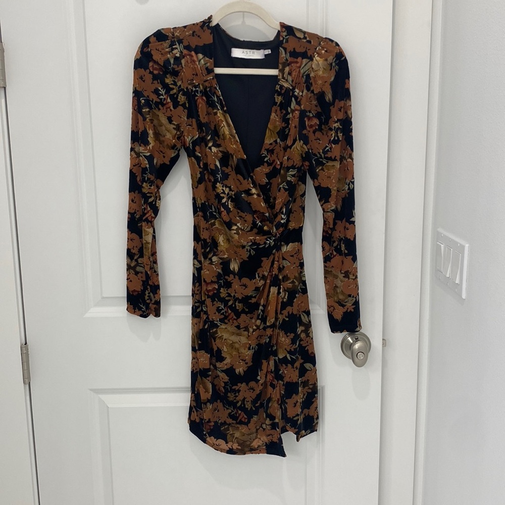 ASTR Floral Velvet twist front dress